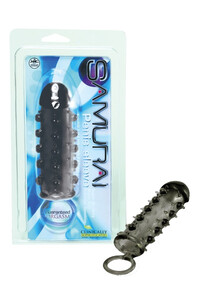 Żelowa nakładka na penisa z wypustkami i uchwytem na jądra Samurai Penis Sleeve czarna 170121